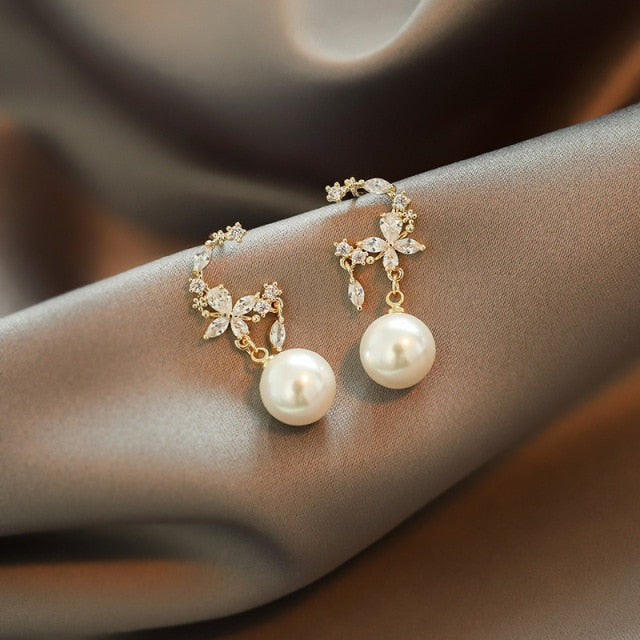 Crystal & Pearl Drop Earrings