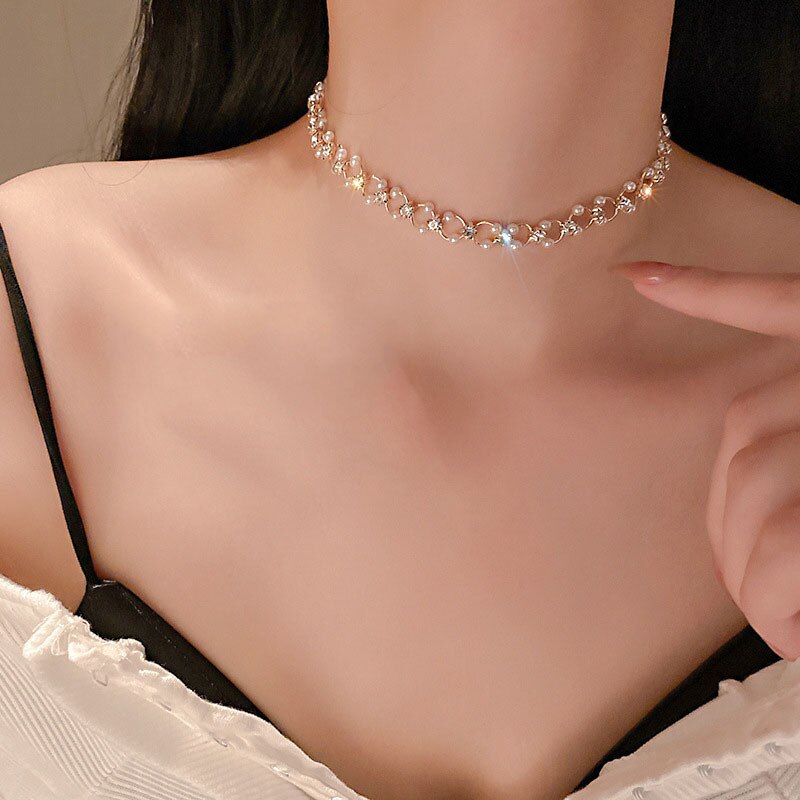 Pearl & Crystal Clavicle Necklace